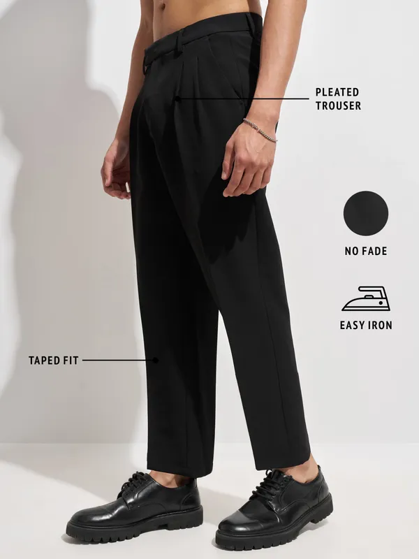 Purple By Highlander Men Black Tapered Fit Solid Korean Pant