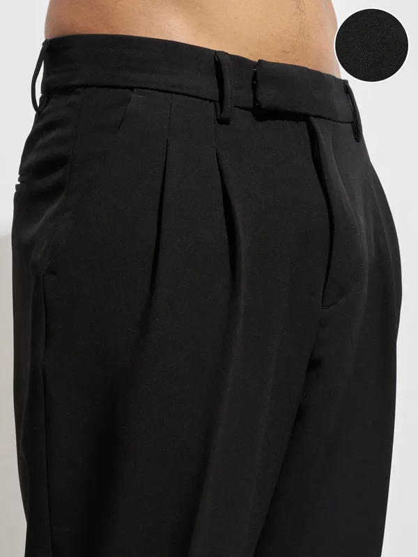 Purple By Highlander Men Black Tapered Fit Solid Korean Pant