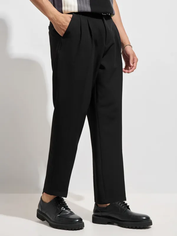 Purple By Highlander Men Black Tapered Fit Solid Korean Pant