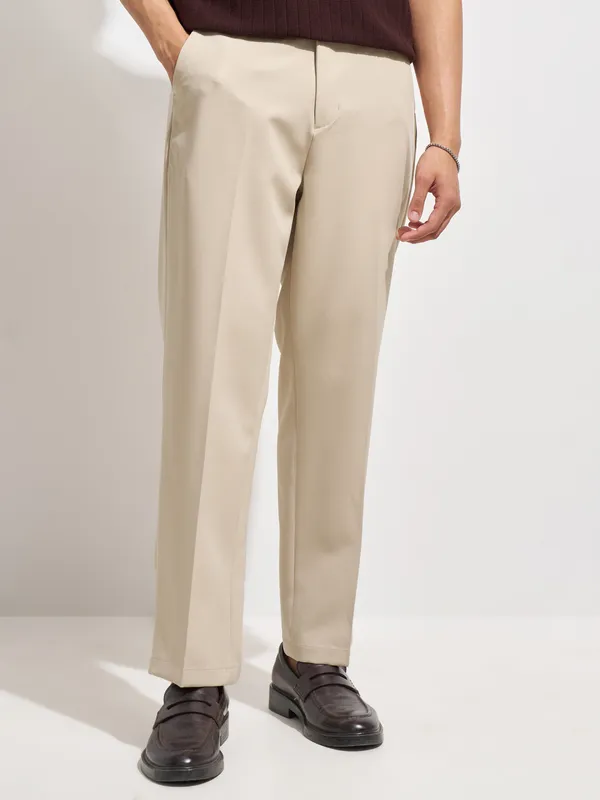 Purple By Highlander Men Beige Tapered Fit Solid Korean Pant