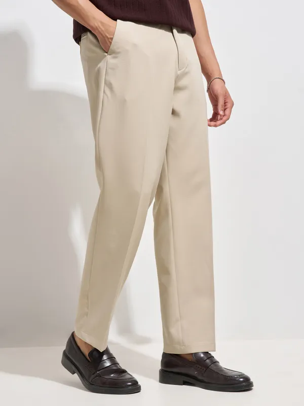 Purple By Highlander Men Beige Tapered Fit Solid Korean Pant