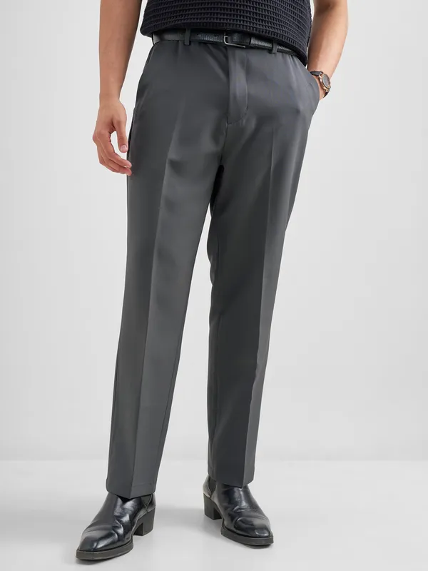 Purple By Highlander Men Grey Tapered Fit Solid Formal Trouser