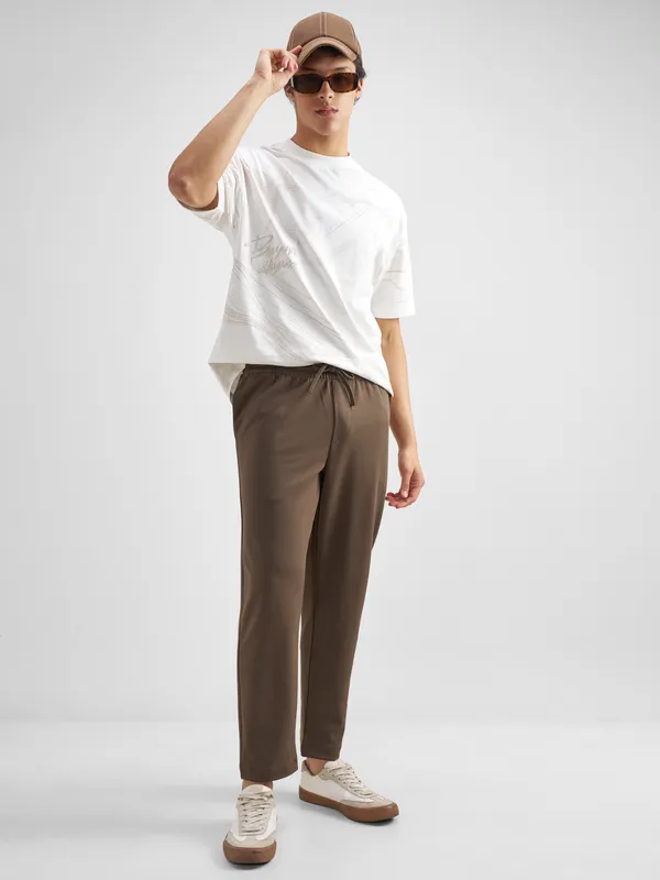 Purple By Highlander Men Brown Tapered Fit Solid Regular Trouser