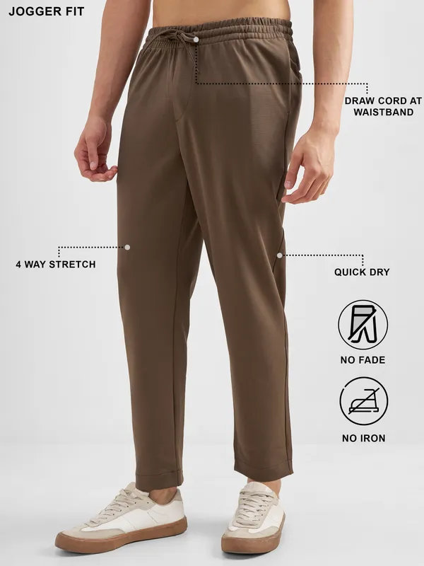 Purple By Highlander Men Brown Tapered Fit Solid Regular Trouser