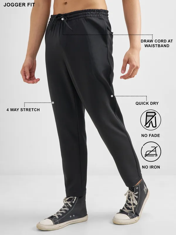 Purple By Highlander Men Black Tapered Fit Solid Regular Trouser