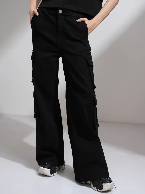 Tokyo Talkies Women Black Straight Fit Stretchable Jeans