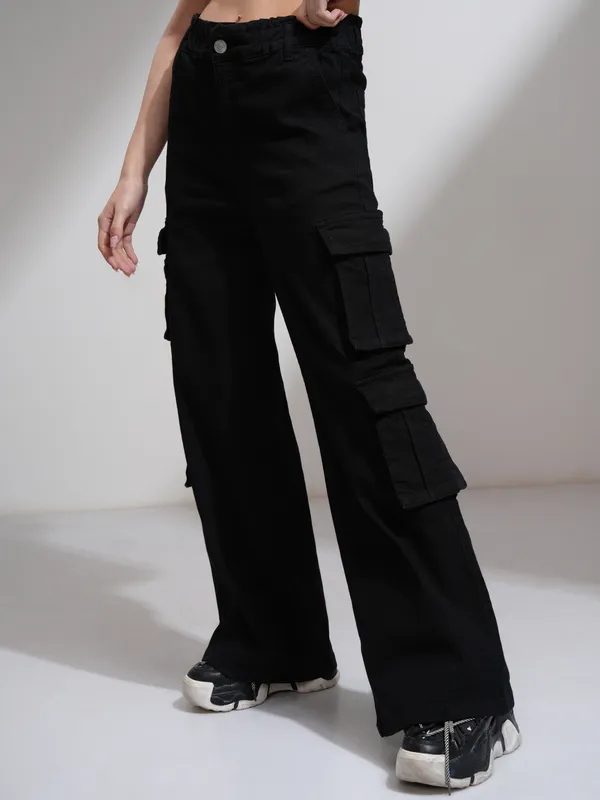 Tokyo Talkies Women Black Straight Fit Stretchable Jeans