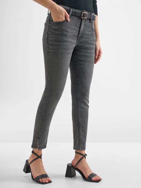 Purple By Tokyo Talkies WomenGrey Skinny Fit Stretchable Jeans