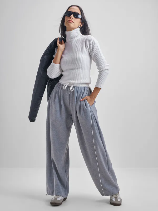 Tokyo Talkies Women White Turtle Neck Sweater