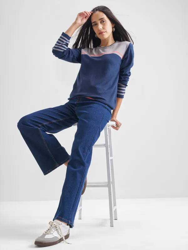 Women Colourblocked Sweater