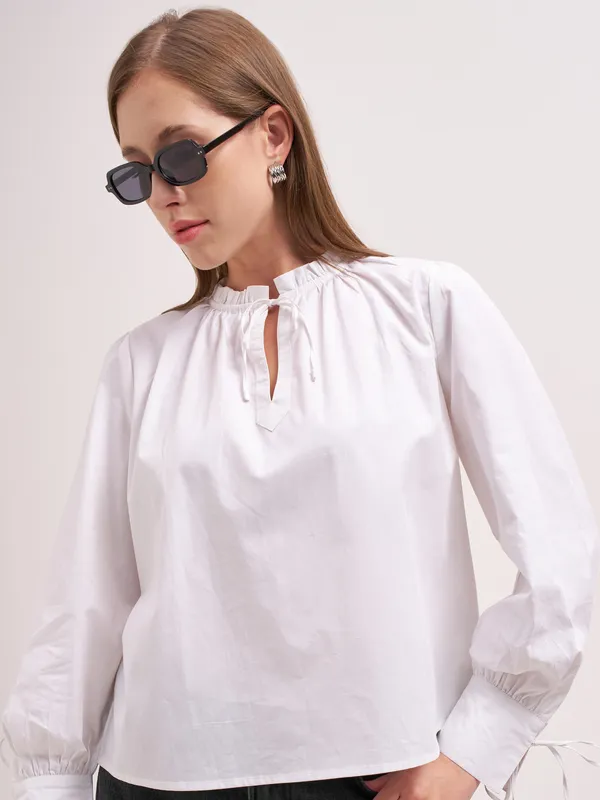 Tokyo Talkies Women White Solid Regular Top