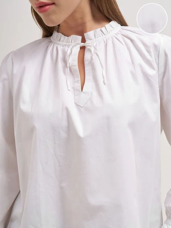 Tokyo Talkies Women White Solid Regular Top