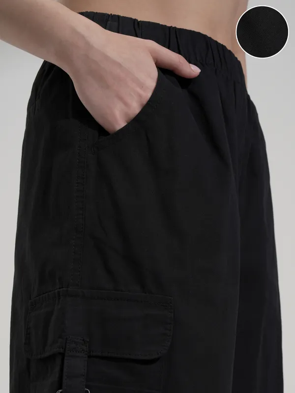 Tokyo Talkies Women Black Solid Straight Fit Cargos