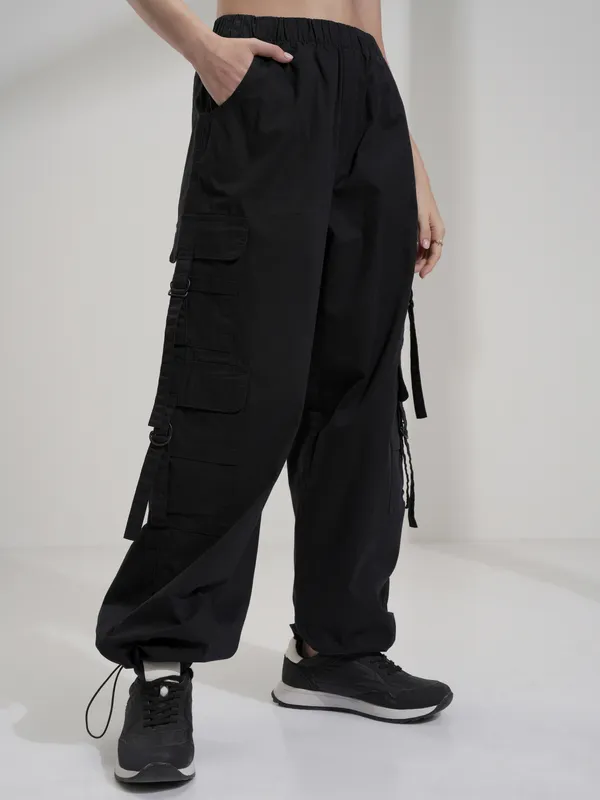 Tokyo Talkies Women Black Solid Straight Fit Cargos