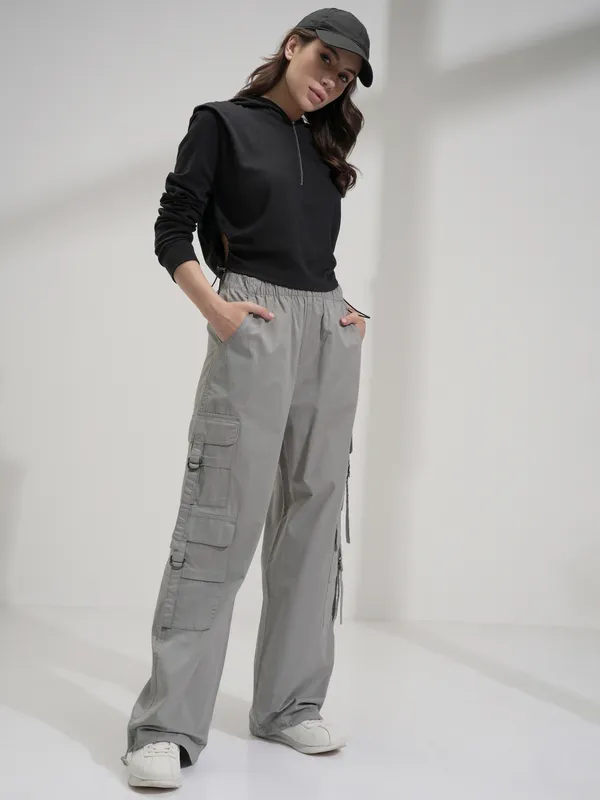 Tokyo Talkies Women Grey Solid Straight Fit Cargos
