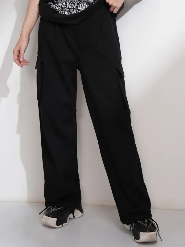Tokyo Talkies Women Black Solid Straight Fit Casual Trouser