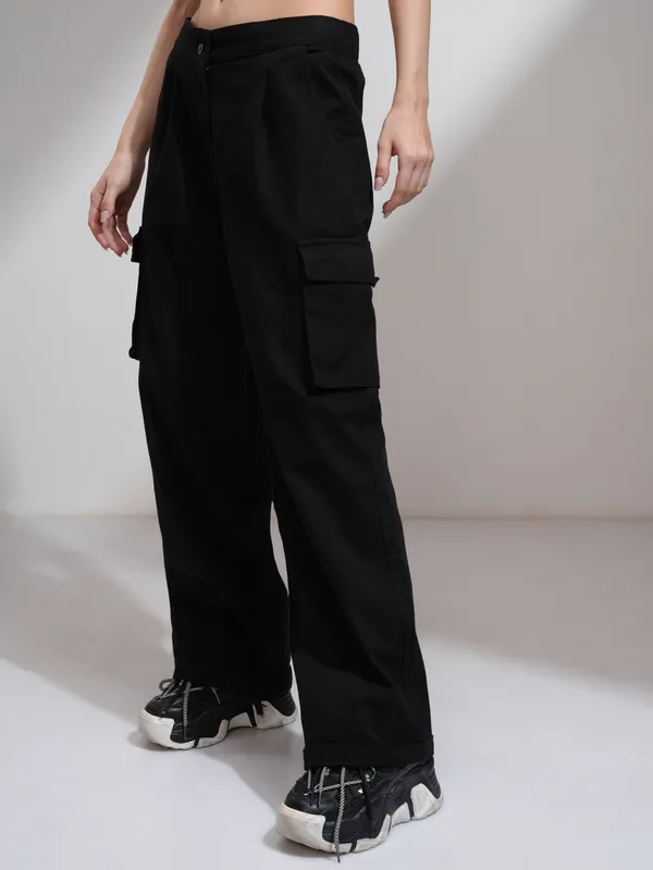 Tokyo Talkies Women Black Solid Straight Fit Casual Trouser