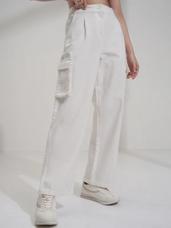 Tokyo Talkies Women White Solid Straight Fit Cargos