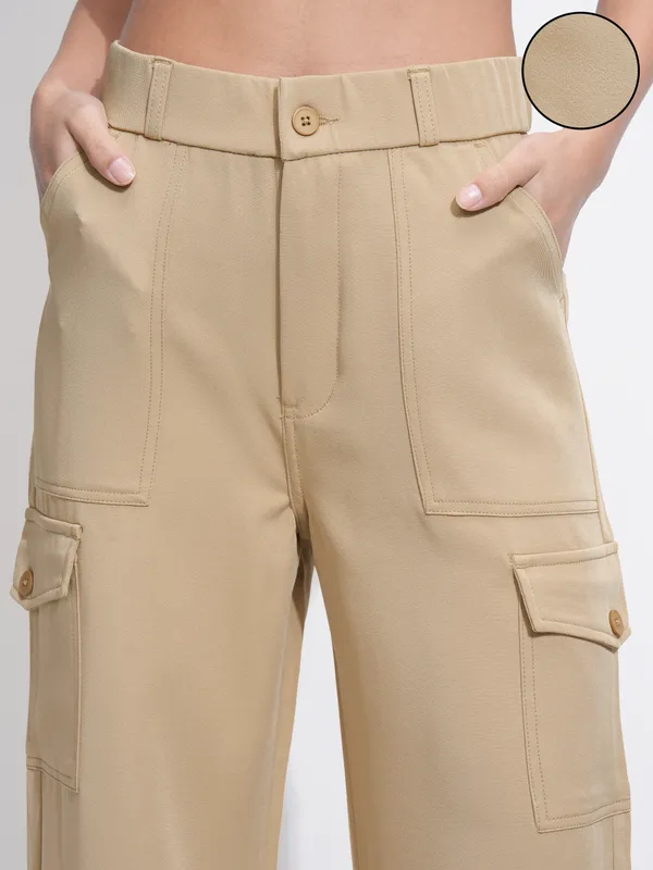 Tokyo Talkies Women Khaki Solid Straight Fit Cargos