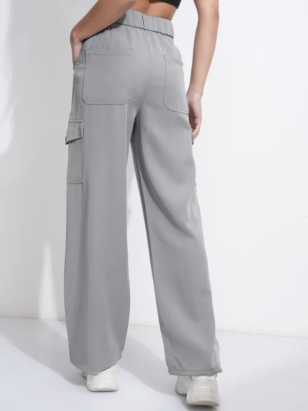 Tokyo Talkies Women Grey Solid Straight Fit Cargos