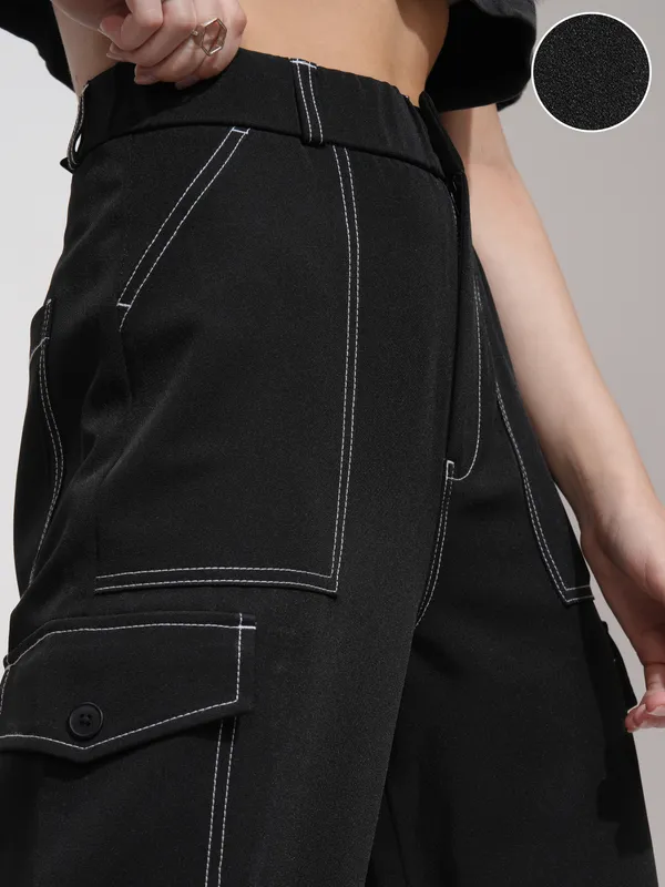 Tokyo Talkies Women Black Solid Straight Fit Cargos