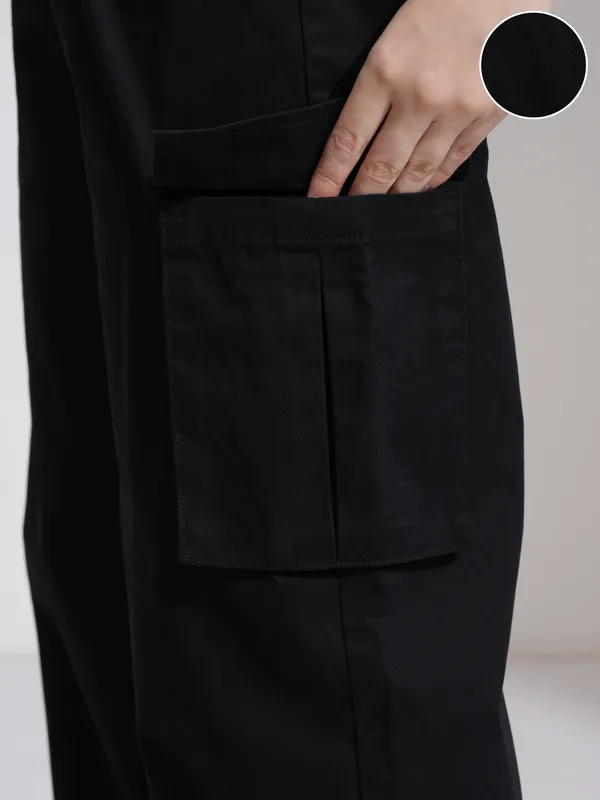 Tokyo Talies Women Black Solid Straight Fit Cargos