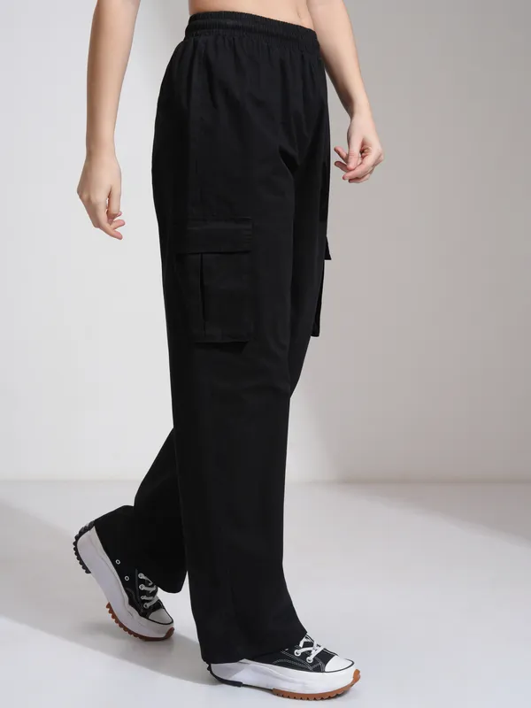 Tokyo Talies Women Black Solid Straight Fit Cargos