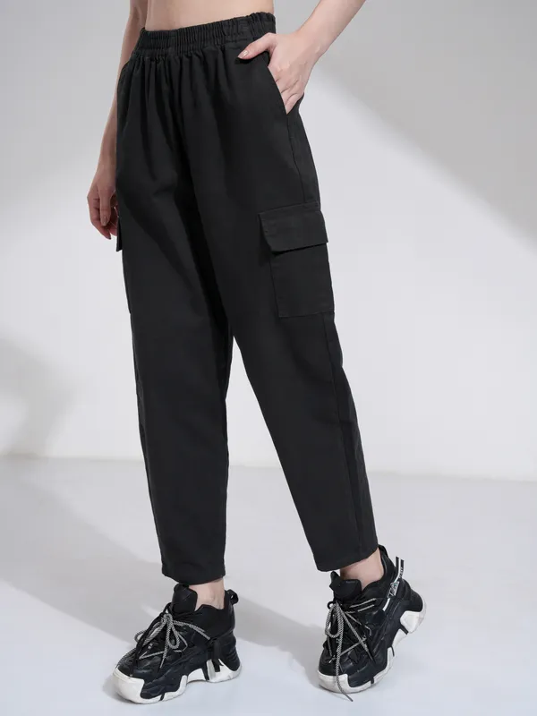Tokyo Talkies Women Black Solid Mom Fit Cargos