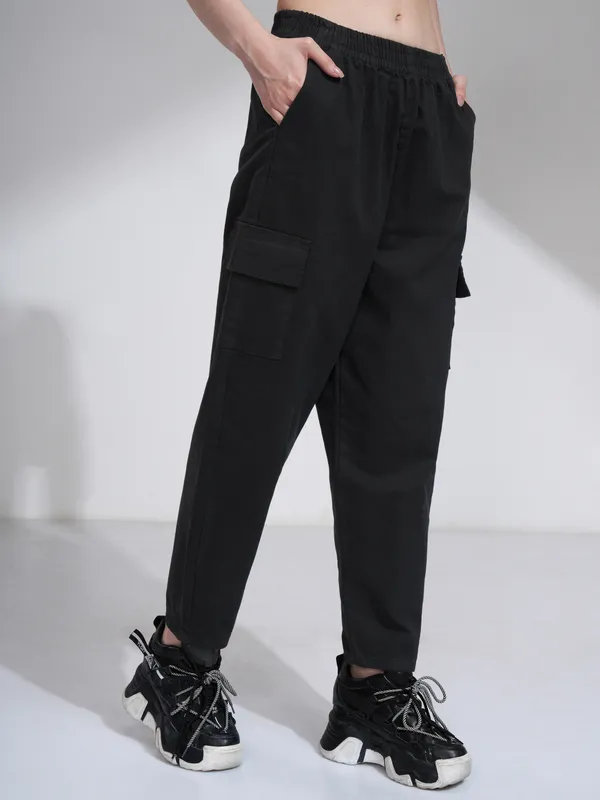 Tokyo Talkies Women Black Solid Mom Fit Cargos