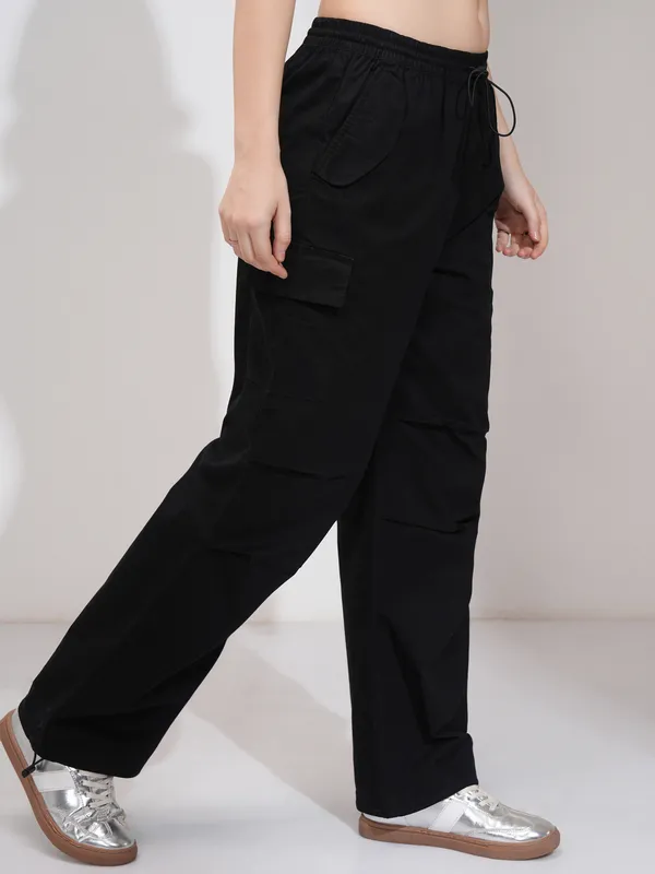 Tokyo Talkies Women Black Solid Straight Fit Cargos