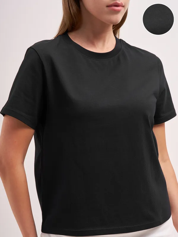 Tokyo Talkies Women Black Solid Round Neck T-Shirt