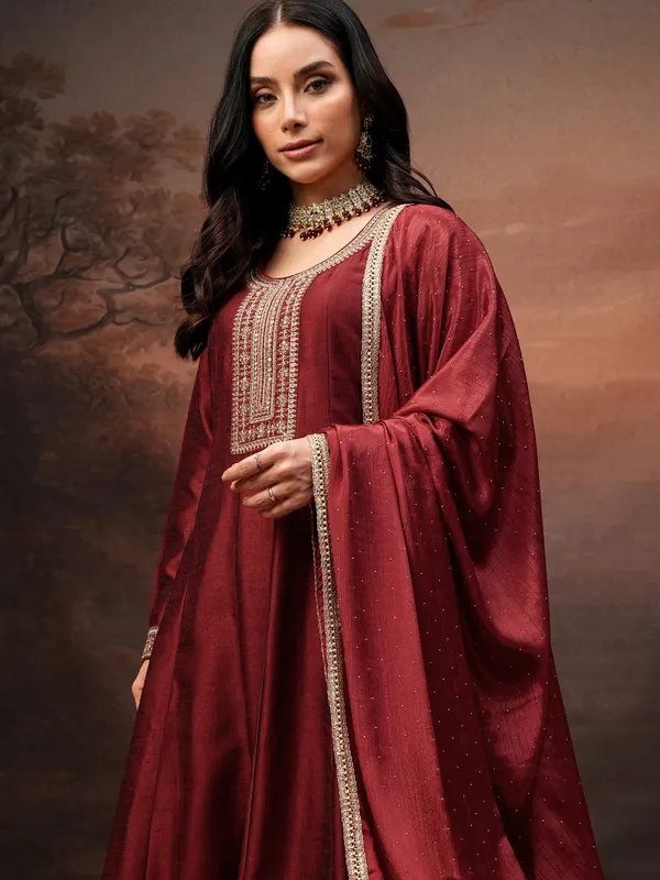 Vishudh Women Red Embroidered Kurta With Trouser And Dupatta