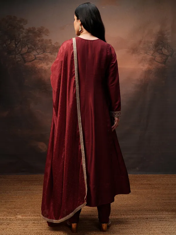 Vishudh Women Red Embroidered Kurta With Trouser And Dupatta