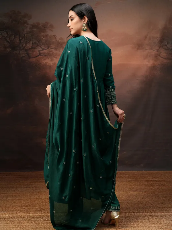 Vishudh Women Teal Embroidered Kurta With Palazzo And Dupatta