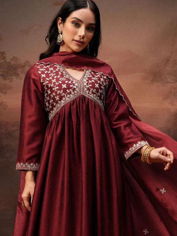 Vishudh Women Red Embroidered Kurta With Palazzo And Dupatta
