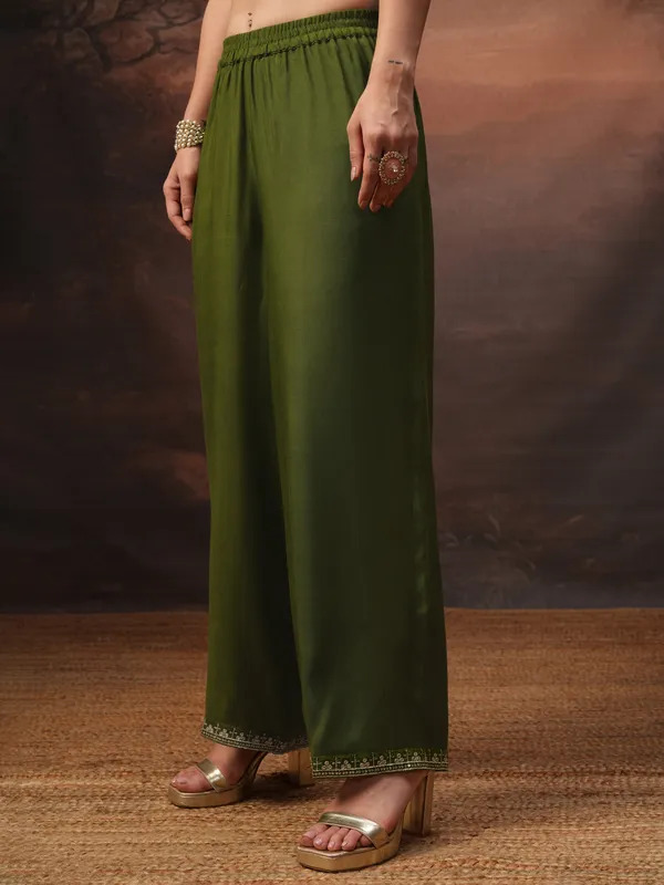 Vishudh Women Green Embroidered Kurta With Palazzo And Dupatta