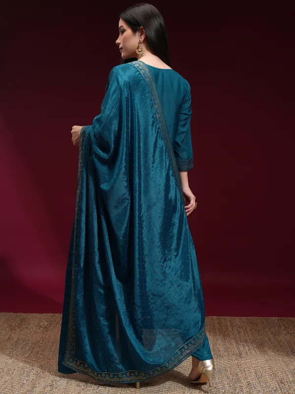 Vishudh Women Teal Printed Kurta With Palazzo And Dupatta