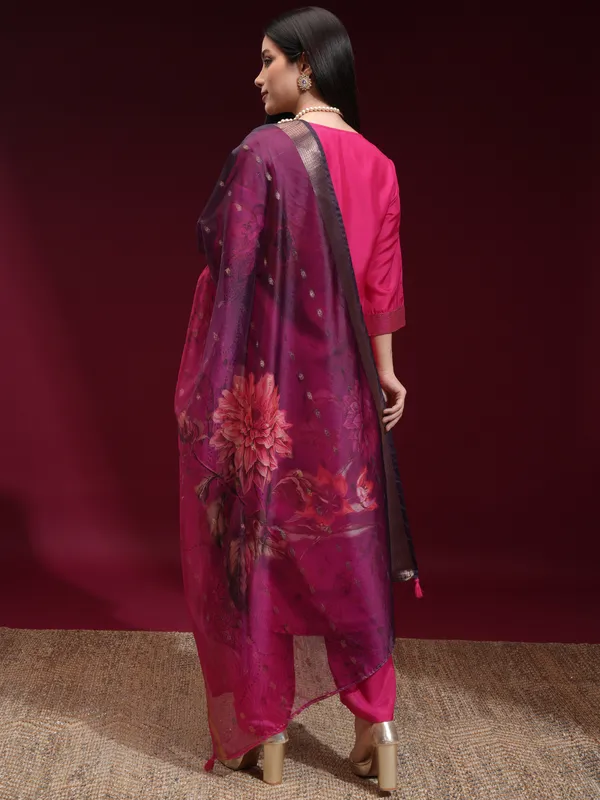 Vishudh Women Pink Printed Kurta With Palazzo And Dupatta