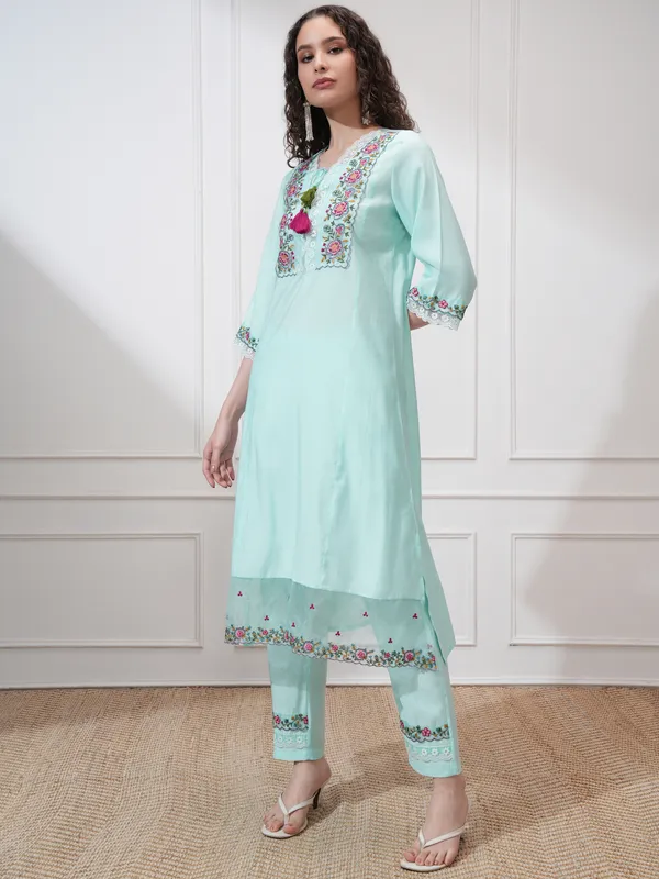 Vishudh Women Blue Embroidered Kurta With Trouser