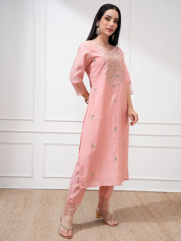 Vishudh Women Peach Embroidered Kurta With Trousers And Dupatta