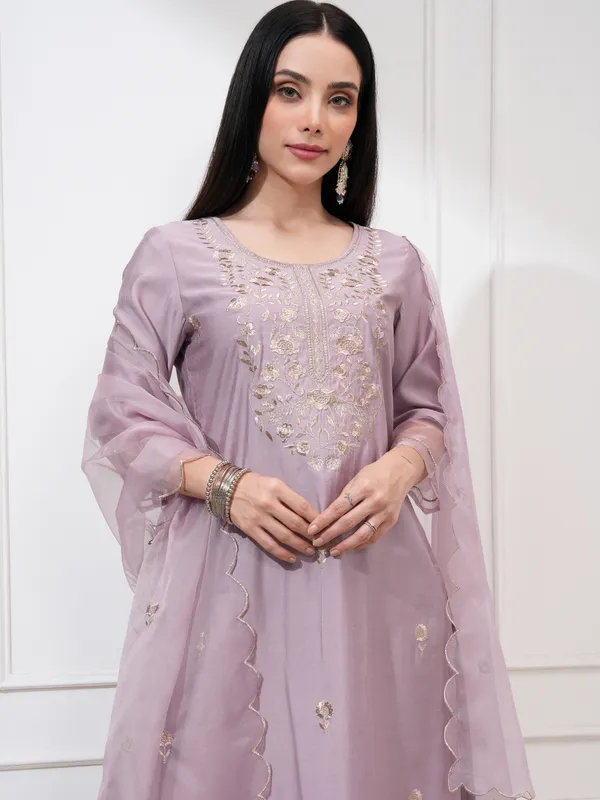 Vishudh Women Mauve Embroidered Kurta With Trousers And Dupatta