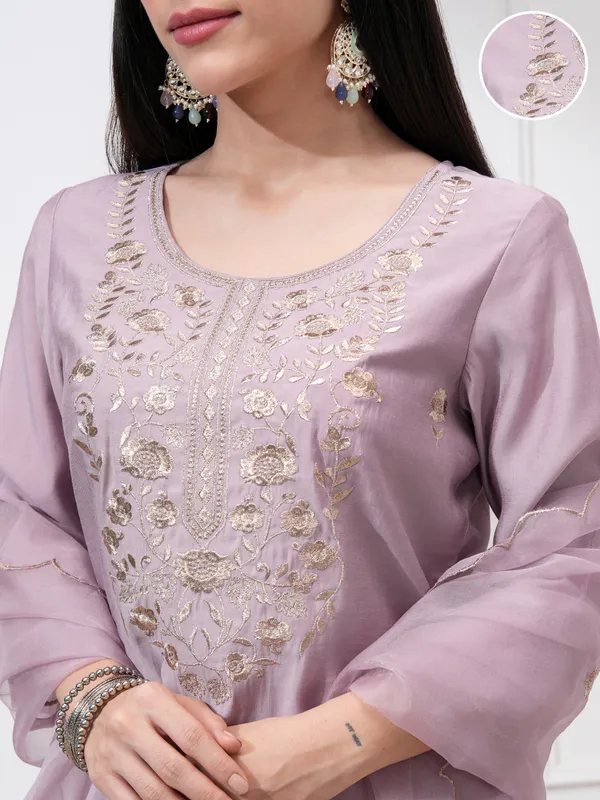 Vishudh Women Mauve Embroidered Kurta With Trousers And Dupatta