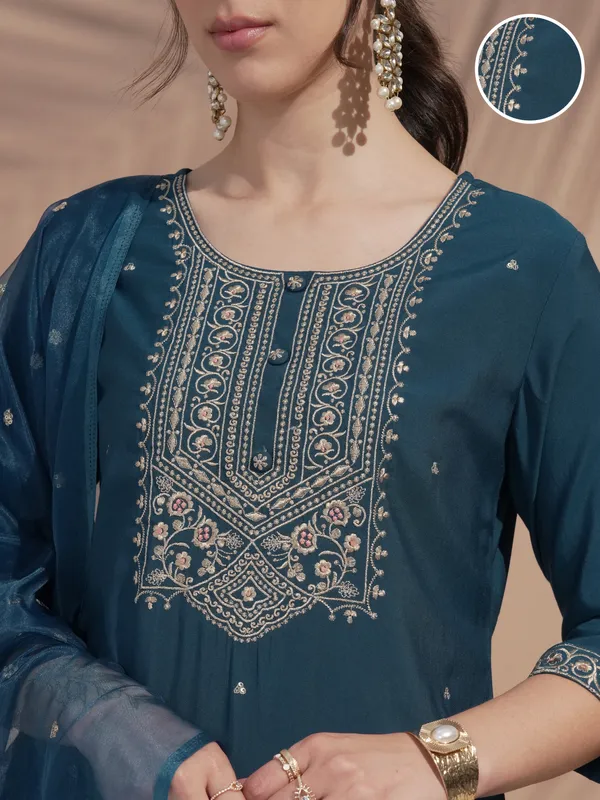 Women Kurta With Trouser And Dupatta