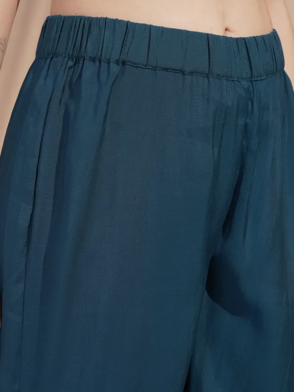 Women Kurta With Trouser And Dupatta