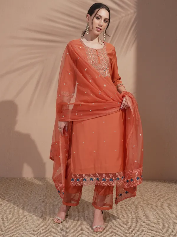 Women Kurta With Trouser And Dupatta