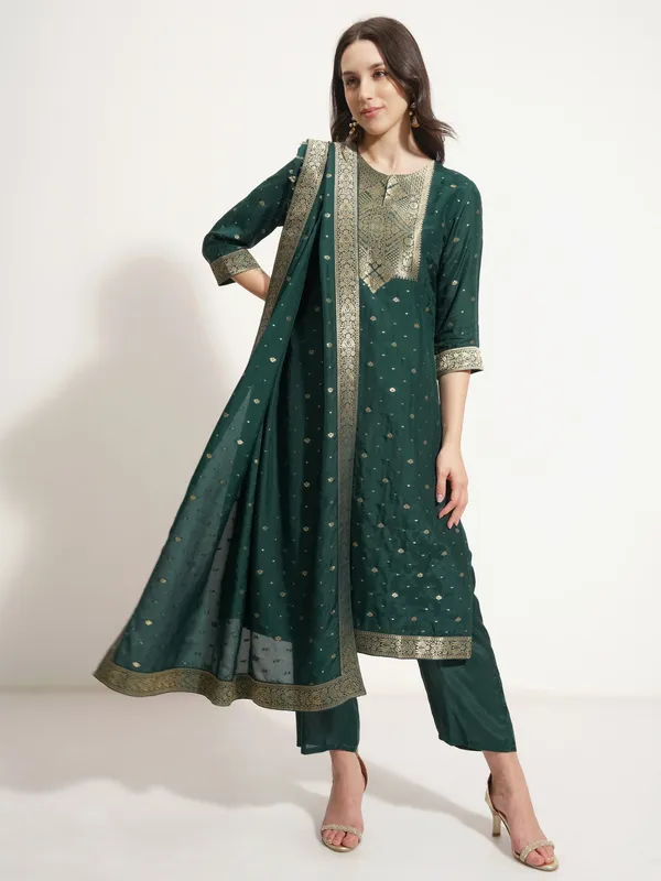 Women Kurta With Trouser And Dupatta