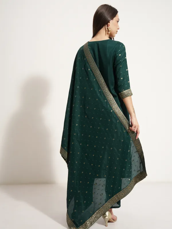 Women Kurta With Trouser And Dupatta