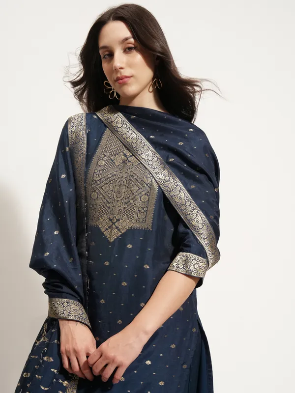 Women Kurta With Trouser And Dupatta