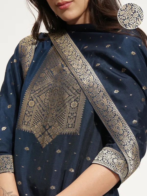 Women Kurta With Trouser And Dupatta