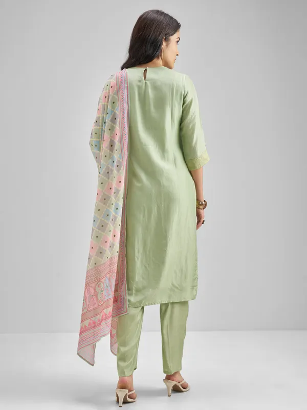 Vishudh Women Green Embroidered Kurta With Trouser And Dupatta